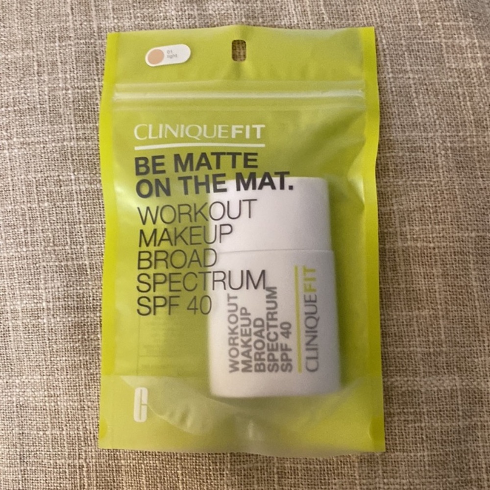 Clinique Fit Foundation - Bundle of 5 - NEW!